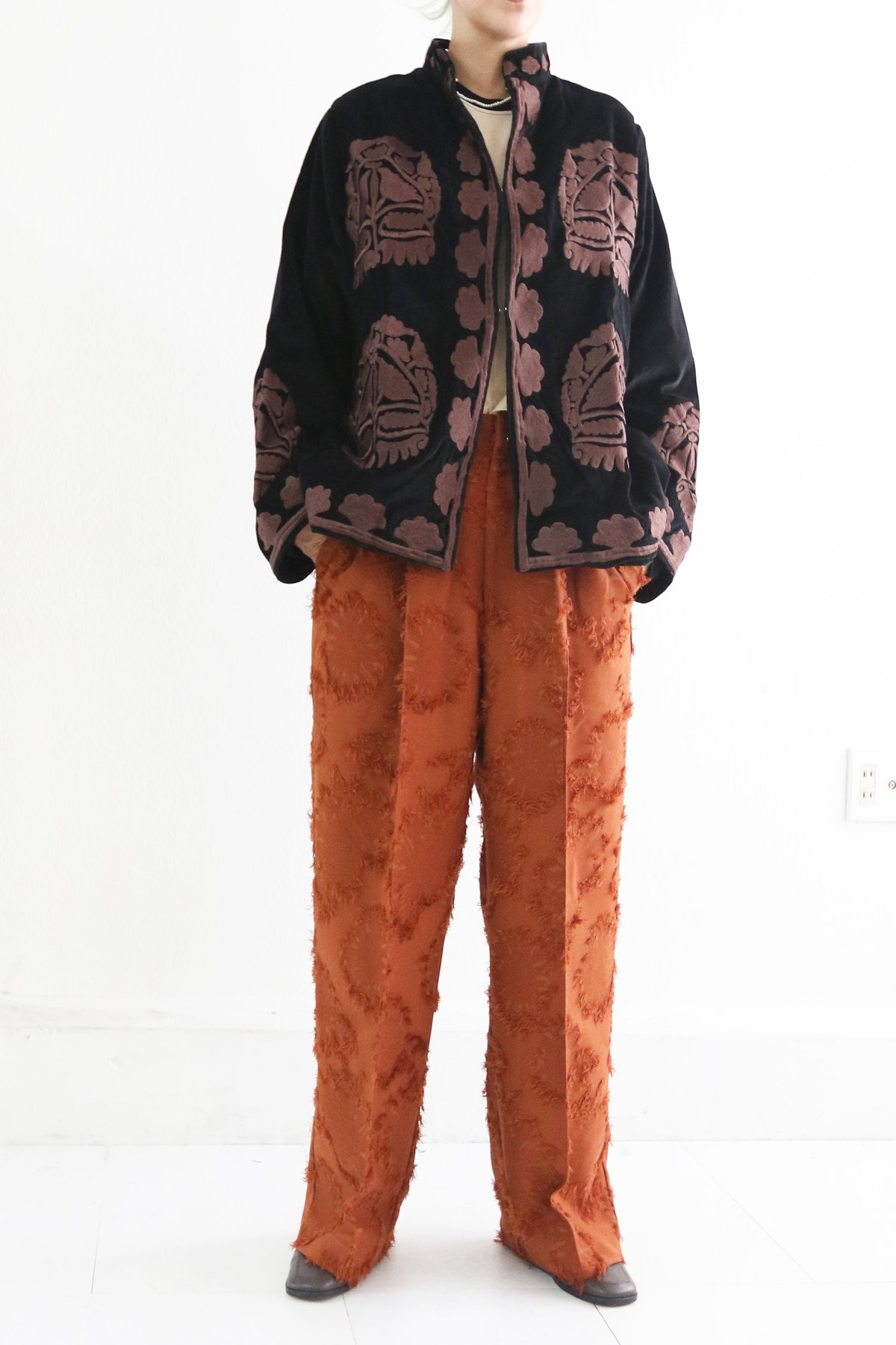 刺繍ベロアジャケット(5W36011E) | MWEZI by ZURIsol okinawa