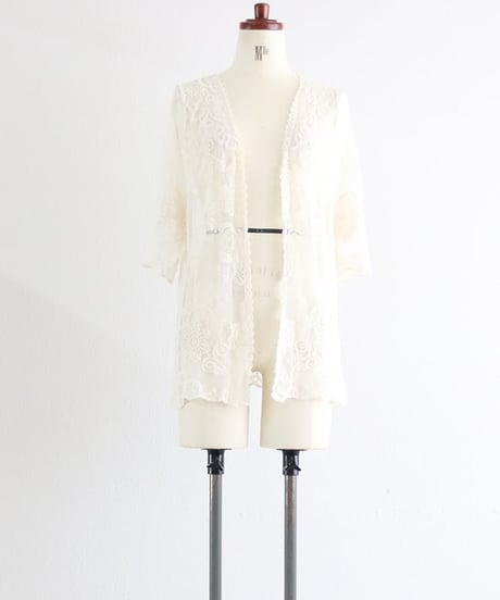 メッシュ刺繍ガウン / Mesh embroidered gown