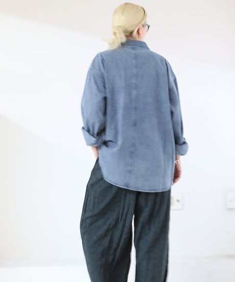 エンブロイダリーデニムシャツ / Embroidered Denim Shirt 【MWEZI by ZURIsol 沖縄 リゾートファッション 通販】レディース
