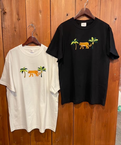 【MWEZI by ZURIsol 沖縄 レディースファッション/親子リンク/ペアルック】タイガー刺繍 大人サイズ Tシャツ (ADULT)MZ-13