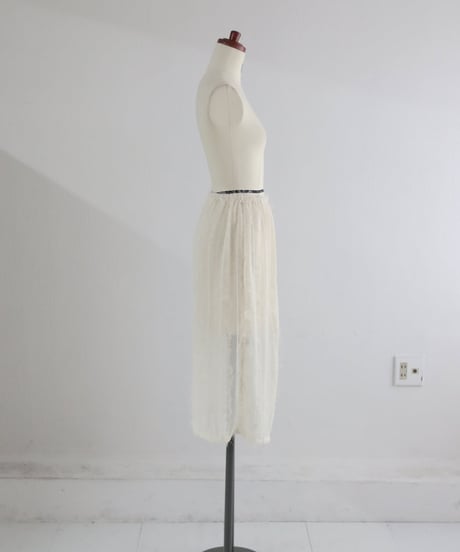 【MWEZI by ZURIsol 沖縄・宜野湾 アパレルショップ 通販】レディース シアーフリンジレイヤード スカート
