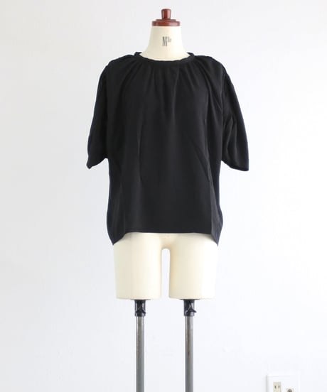 シャーリングトップス / SHIRRING DESIGN TOP