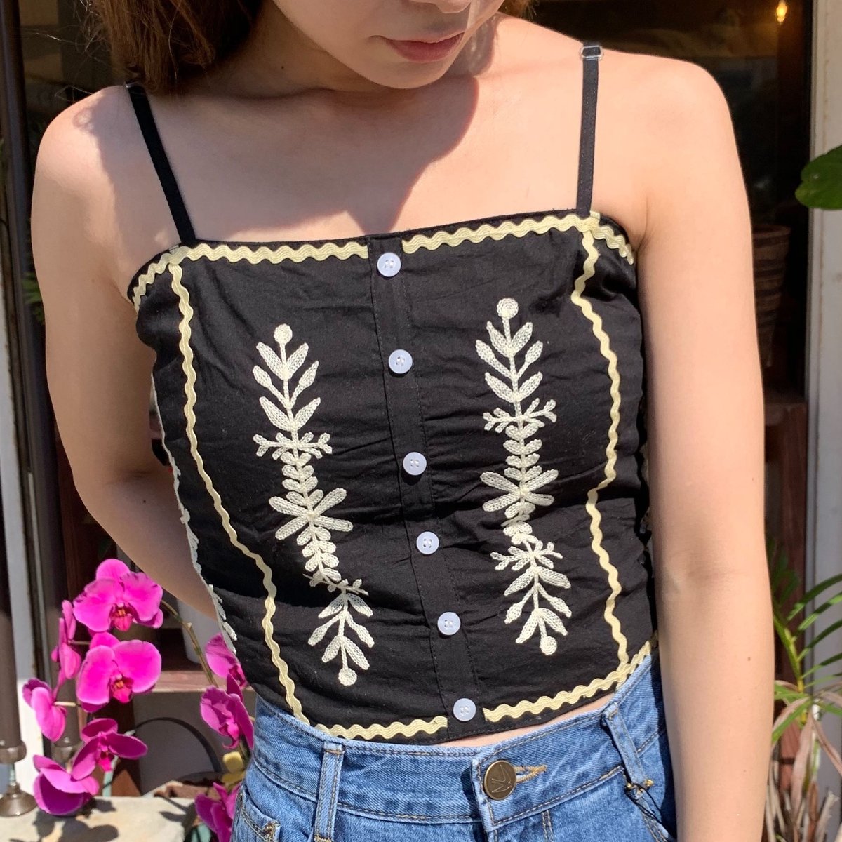 マウリツィオ ミコノス　刺繍入りホワイトビスチェ マウリツィオ ミコノス 刺繍入りホワイトビスチェ