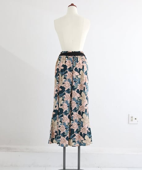2パターン花柄パンツ / 2patterns of floral print pants