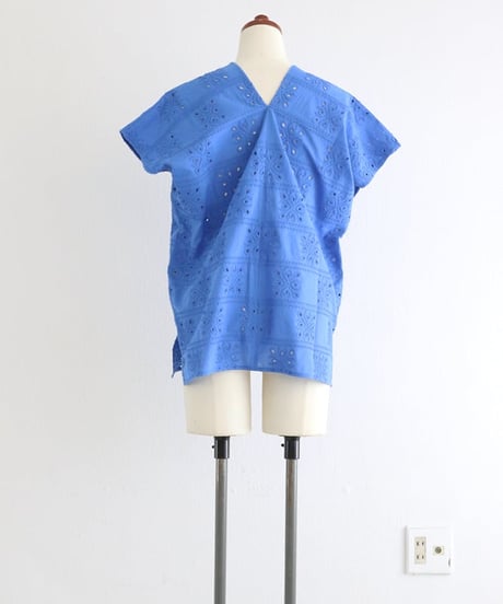 【MWEZI by ZURIsol 沖縄・宜野湾 アパレルショップ 通販】レディース 刺繍ボックストップス/ EMBROIDERU BOX TOP