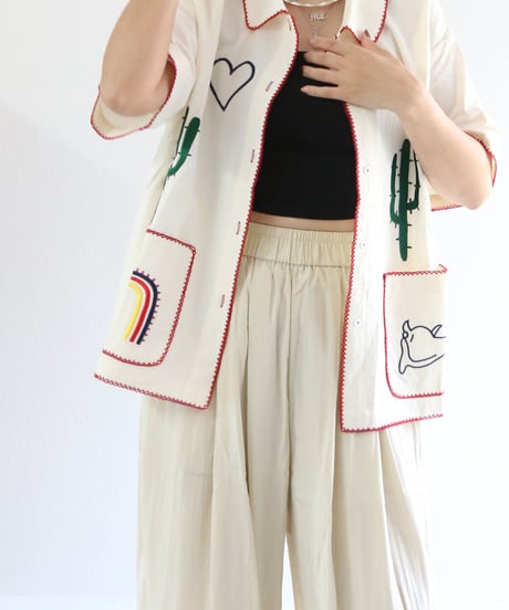 【MWEZI by ZURIsol 沖縄・宜野湾 レディースファッション 通販】サボテン 刺繍 シャツ