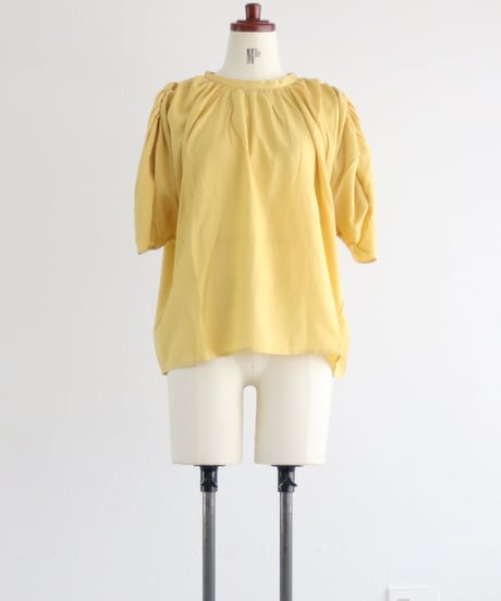 シャーリングトップス / SHIRRING DESIGN TOP