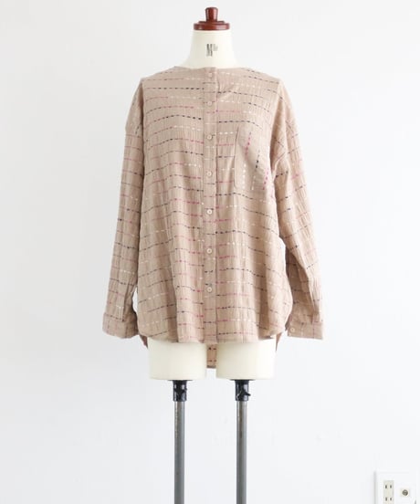 刺繍ラインブラウス / LINE EMBROIDERY OVER BLOUSE