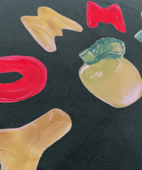 【MWEZI by ZURIsol 沖縄 子供服/キッズ ファッション/親子リンク/ペアルック】 Yummy Apple Tシャツ(Kids)MZ-18