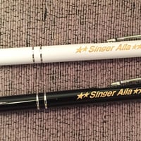 アイラスタイリッシュボールペン　白、黒　500円