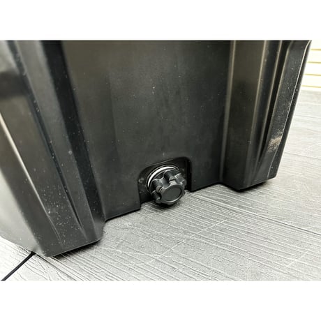 OVERLAND SPEC OUTDOORS Rugged box 50 Version with damper