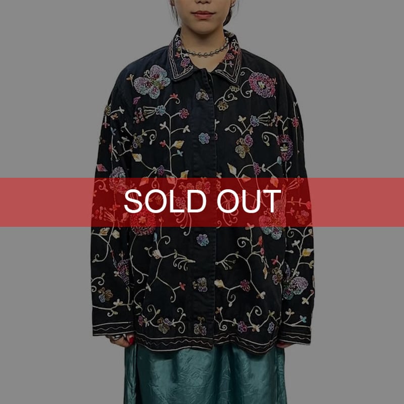 USED】80's The Quacker Factory EMBROIDERED BEAD USED】80's The Quacker Factory EMBROIDERED BEAD