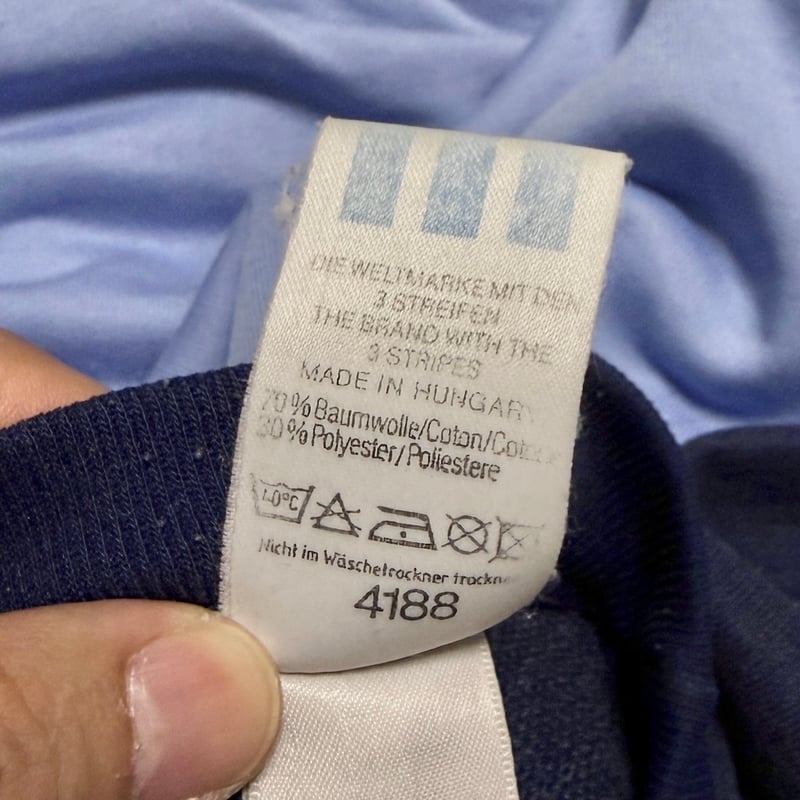 USED】80's adidas Hungary-Made Panel Sweatshirt