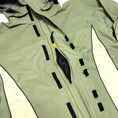 【USED】00's BURTON SNOWBOARDS TRI-LITE FABRIC SNOW JACKET