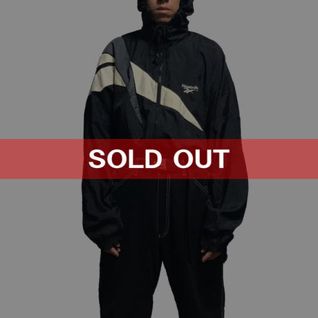 【USED】90'S REEBOK VECTOR LOGO NYLON JACKET