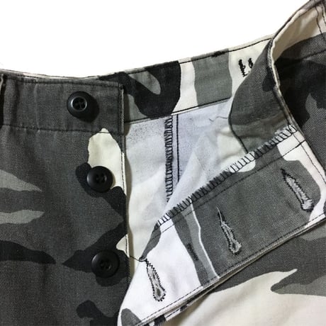 【USED】CITY CAMO SHORTS