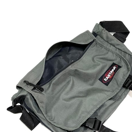 【USED】80'S-90'S EASTPAK NYLON SHOULDER BAG GRAY
