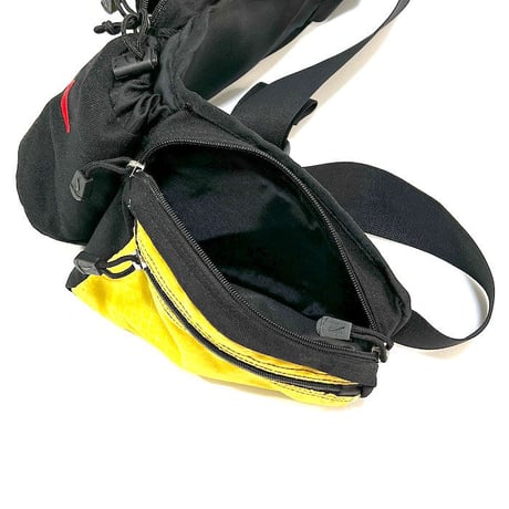 【USED】90'S NIKE BUMBAG WITH DRINK POCKET