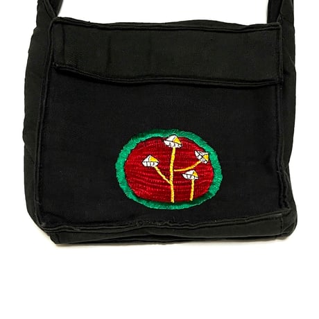 【USED】90's NEPAL MUSHROOM EMBROIDERED SHOULDER BAG BLACK