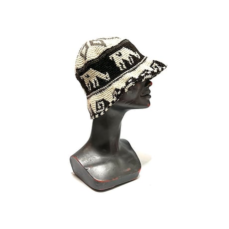【USED】Vintage PERUVIAN HAND CROCHET HAT