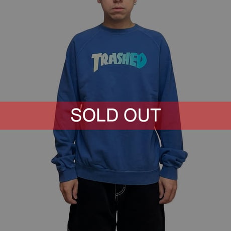 【USED】00'S XLARGE(xla) "TRASHED" SWEATSHIRT