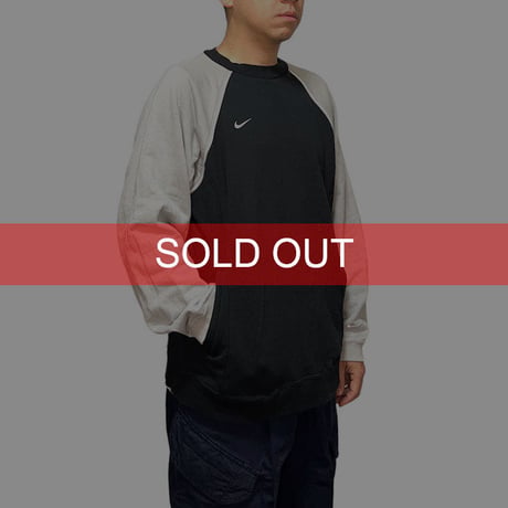 【USED】00'S NIKE RAGLAN SLEEVE POCKET SWEATSHIRT