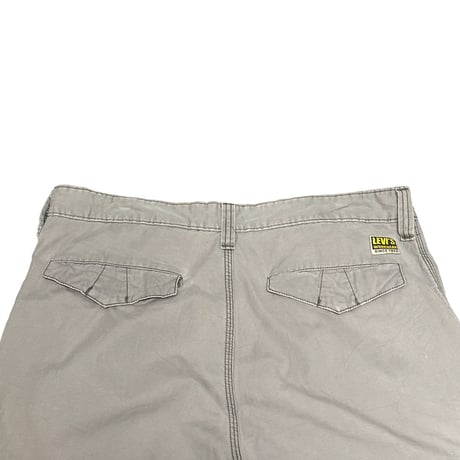 【USED】00's Levi's WORKWEAR LOOSE FIT CARGO SHORTS