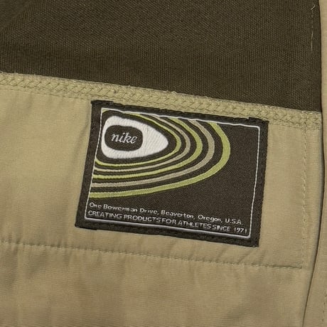 【USED】00's NIKE ONE BOWERMAN DRIVE TAG SOFTSHELL JACKET BEIGE