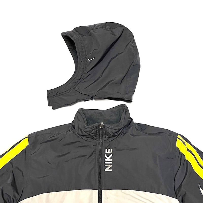 00s NIKE Curve Pattern Jacket ナイロンジャケット 00s NIKE ナイキ スウッシュ刺繍ロゴ パイピング 切替 中綿 ジップ