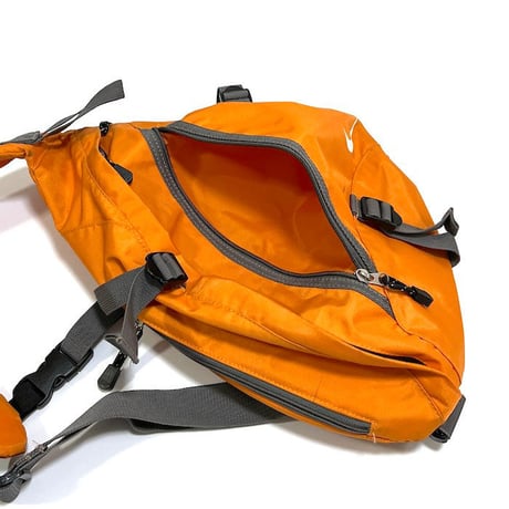 【USED】90'S-00'S NIKE BODY BAG ORANGE