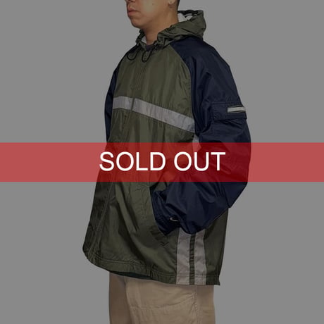 【USED】90's-00's NIKE NYLON HOODED JACKET with ARM POCKET
