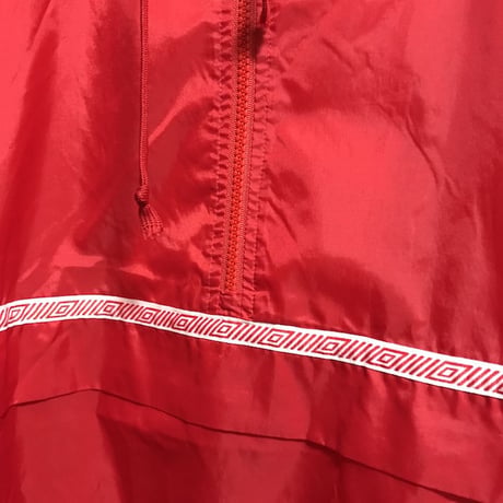 【USED】90'S UMBRO NYLON ANOLAK RED
