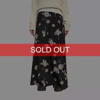 【USED】80'S TRAGICALLY HIP BLACK & WHITE ROSE PATTERN LONG SKIRT