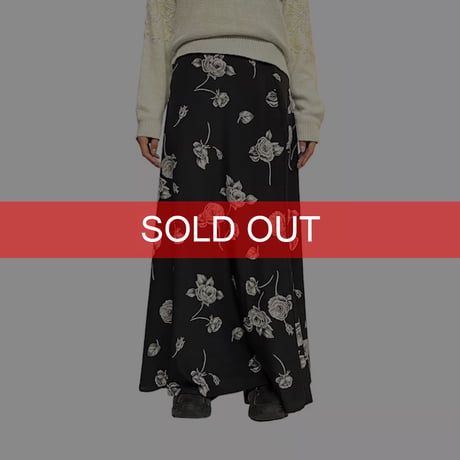 【USED】80'S TRAGICALLY HIP BLACK & WHITE ROSE PATTERN LONG SKIRT