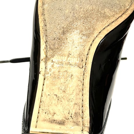 【USED】miu miu PATENT LEATHER SHOES with BIJOU DECORATION