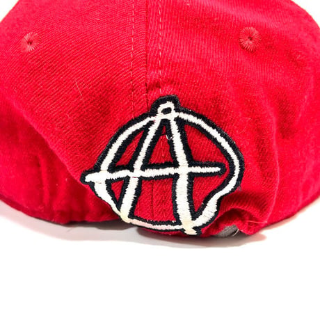 【USED】90'S ANARCHIC ADJUSTMENT 6-PANEL CAP RED