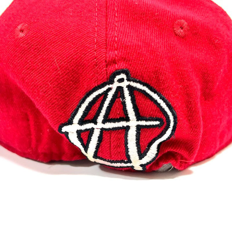 USED】90'S ANARCHIC ADJUSTMENT 6-PANEL CAP RED 