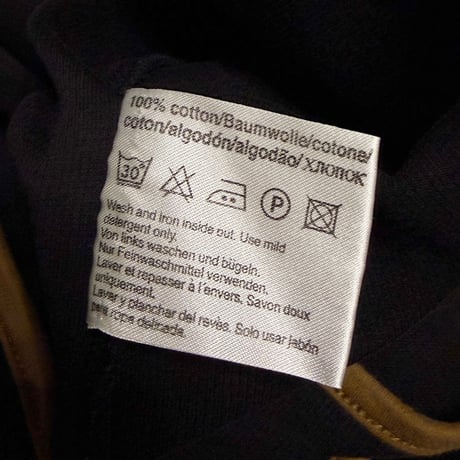 【USED】00's BOSS HUGO BOSS Curved Half-Zip Ribbed Cut-and-Sew Top