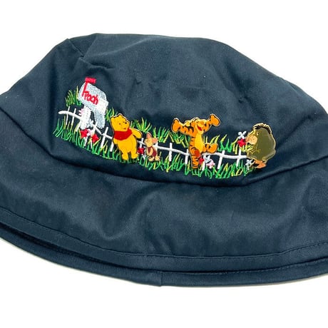 【USED】90'S-00'S WALT DISNEY WORLD POOH BUCKET HAT with PINS
