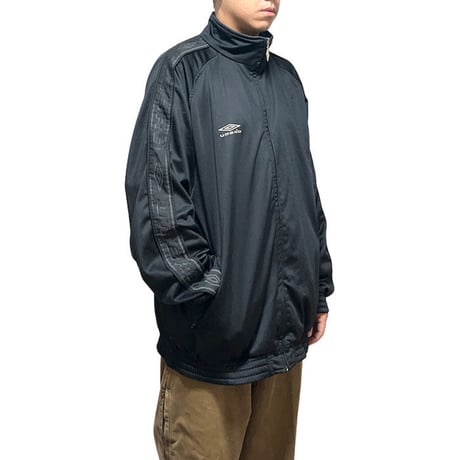 【USED】00'S UMBRO BLACK TRACK JACKET