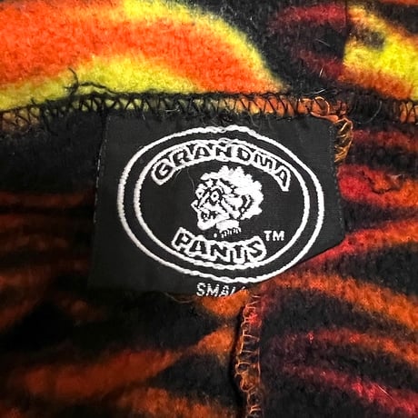 【USED】90S-00'S GRANDMA PANTS FIRE PATTERN FLEECE PANTS