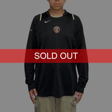 【USED】00's NIKE MANCHESTER UNITED 2006-2007 TRAINIG L/S JERSEY