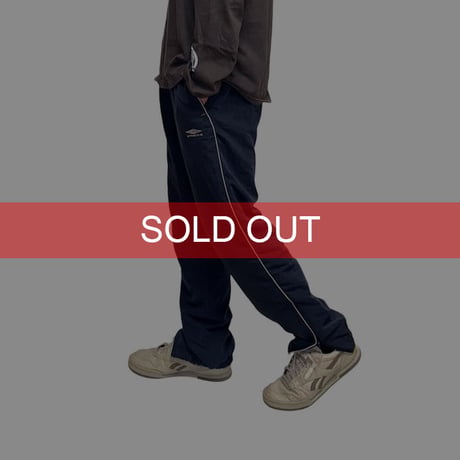 【USED】00's UMBRO POLY TRACK PANTS NAVY