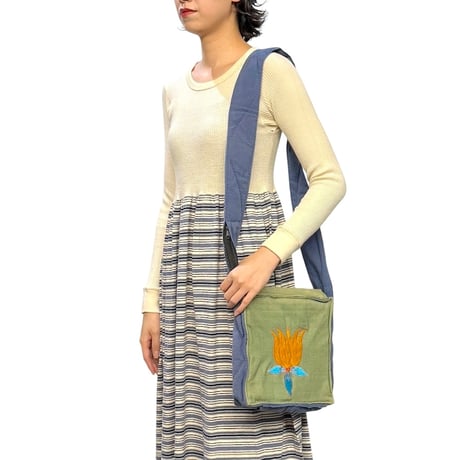 【USED】90's NEPAL BUDDHA EYE × LOTUS EMBROIDERED SHOULDER BAG MATCHA/SLATE BLUE