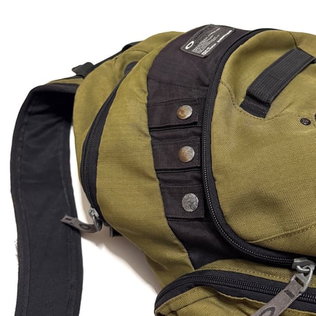 【USED】00's Oakley Tactical Field Gear Backpack "SI242-0" Olive/Black