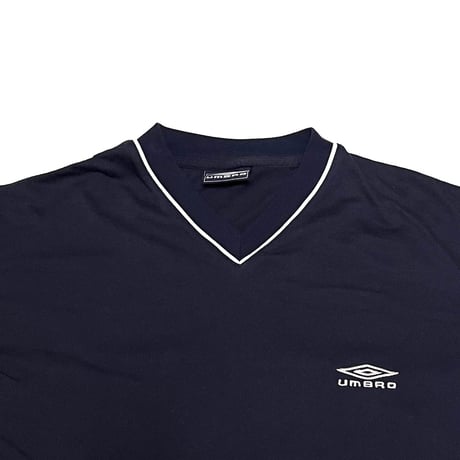 【USED】00's UMBRO V-NECK T-SHIRT