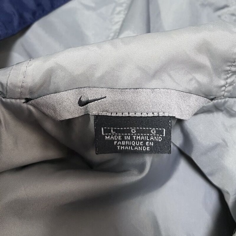 USED】00'S NIKE 3D-POCKET NYLON JACKET | KONBINI USED】00'S NIKE 3D-POCKET NYLON JACKET | KONBINI