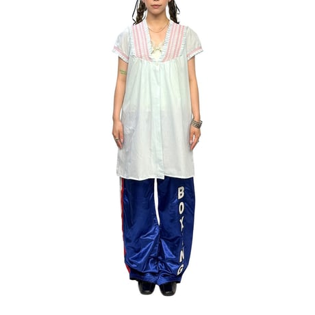 【USED】Vintage Embroidered Baby Blue Tunic