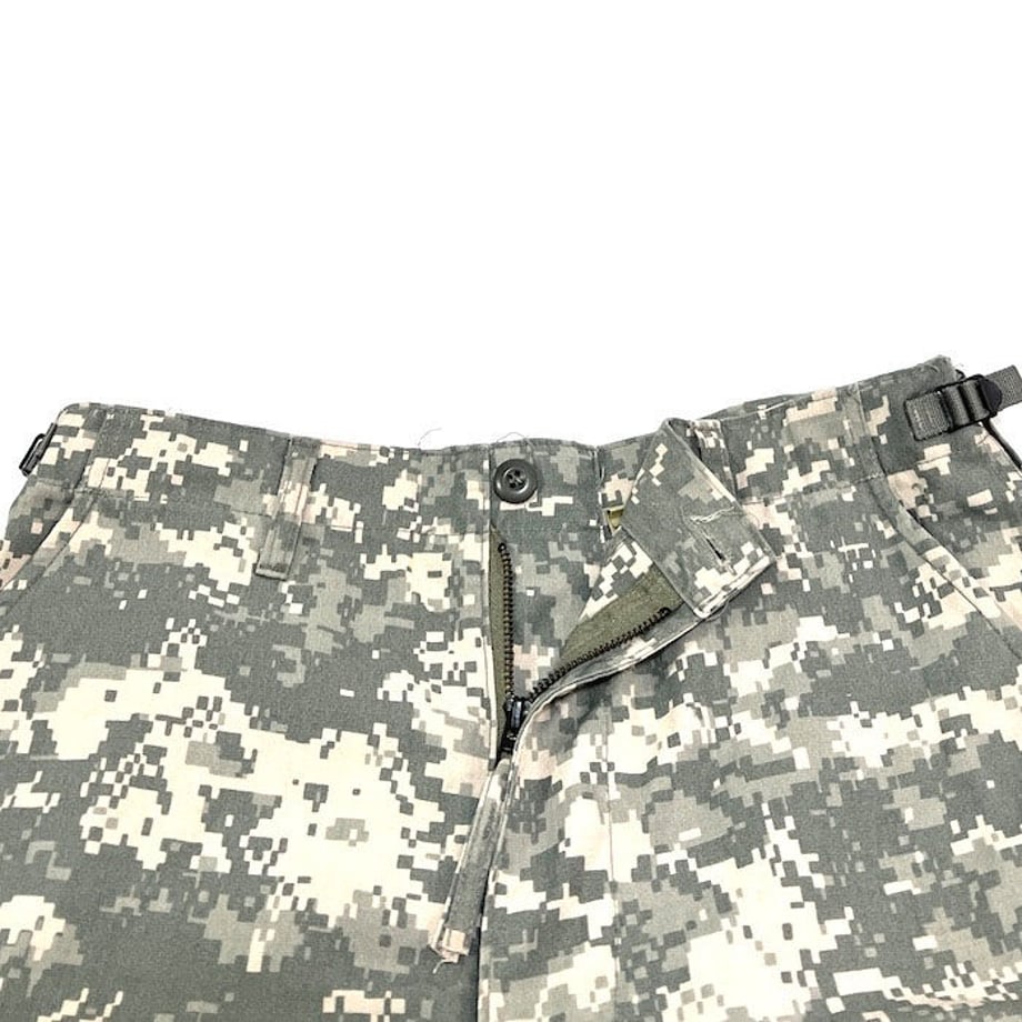 63d766faf54f6766b203e547