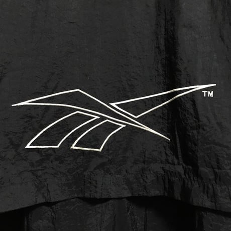 【USED】90'S REEBOK EMBROIDERED VECTOR LOGO NYLON JACKET